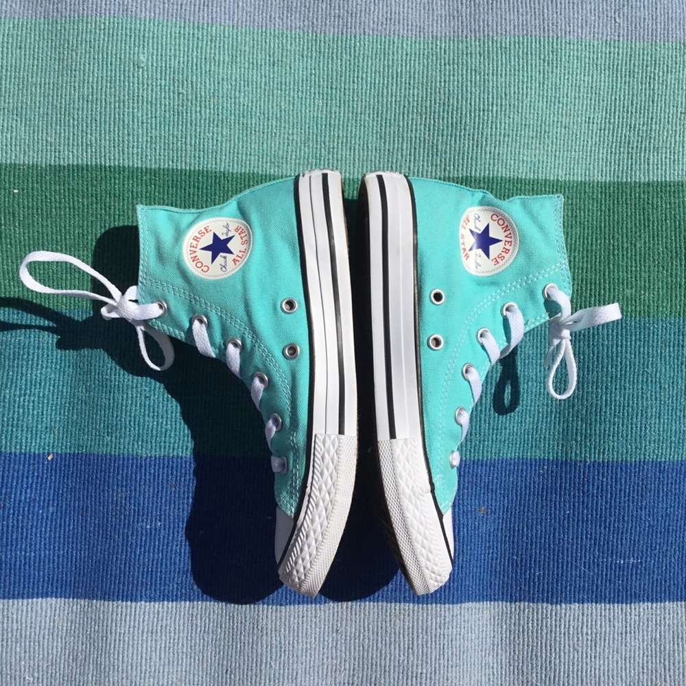 Converse All Star Hi-tops. Girls size 1, NWOT